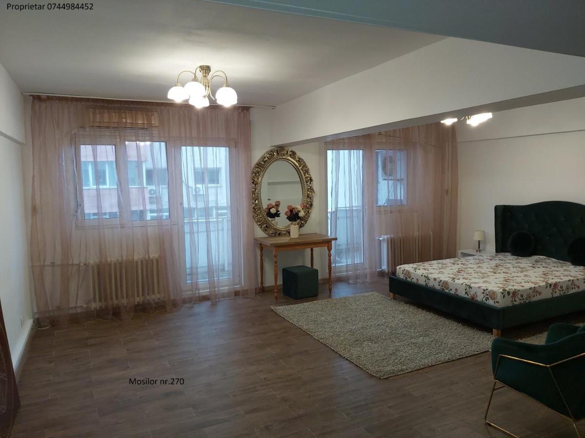 Mosilorcentralboutique Boekarest Buitenkant foto