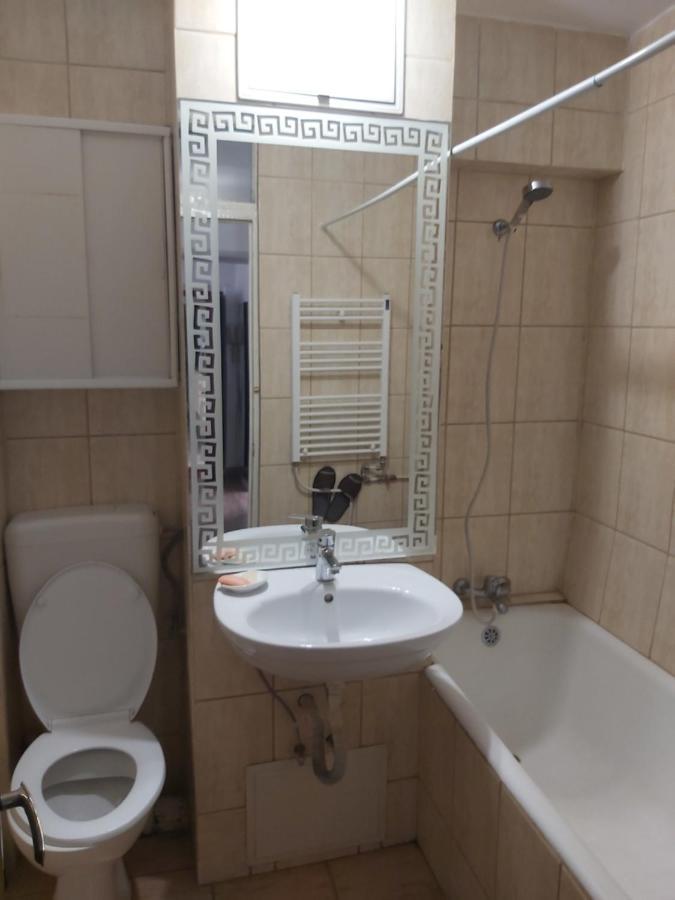 Mosilorcentralboutique Boekarest Buitenkant foto